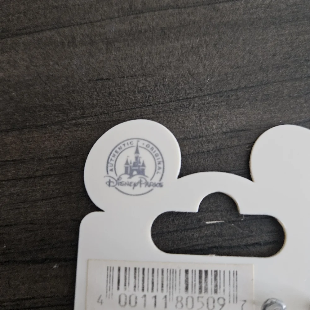 New Disneyland Heart & Mickey Earrings Set - Picture 5 of 6